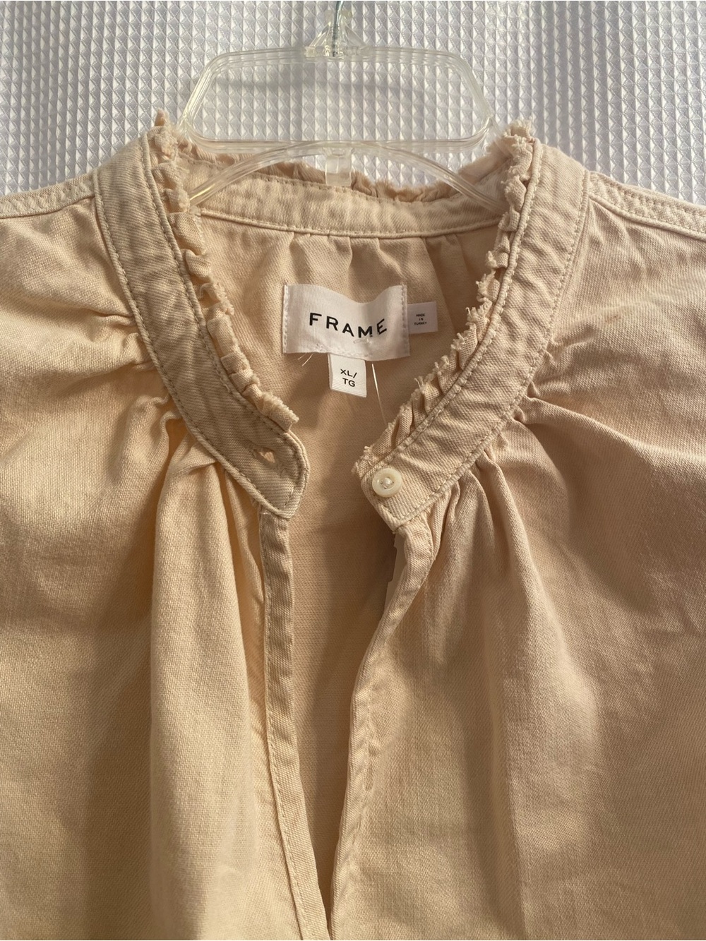 Frame Deep V Ruffle Collar Top - Picture 5 of 13